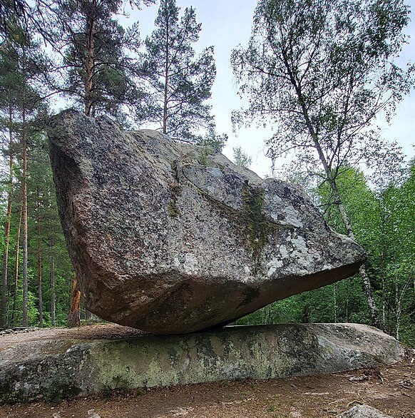 Runkesten Rocking Stone