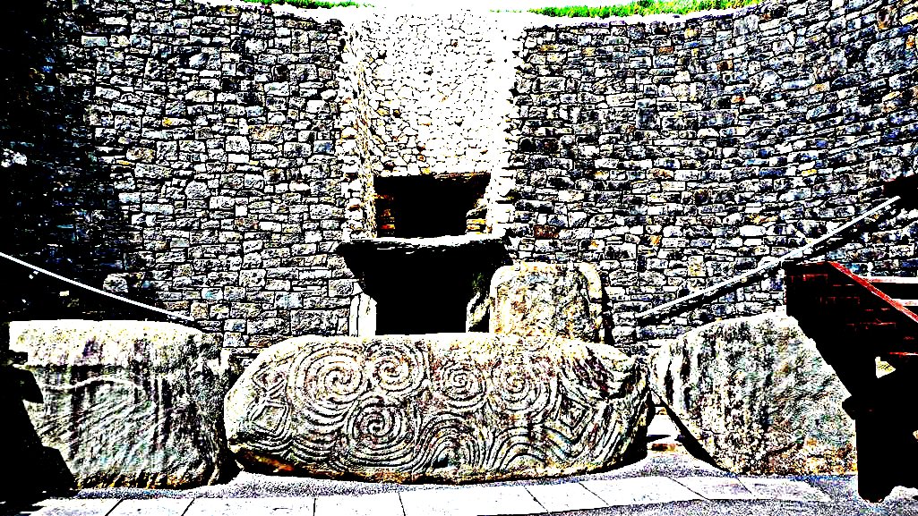 Triskele, Newgrange